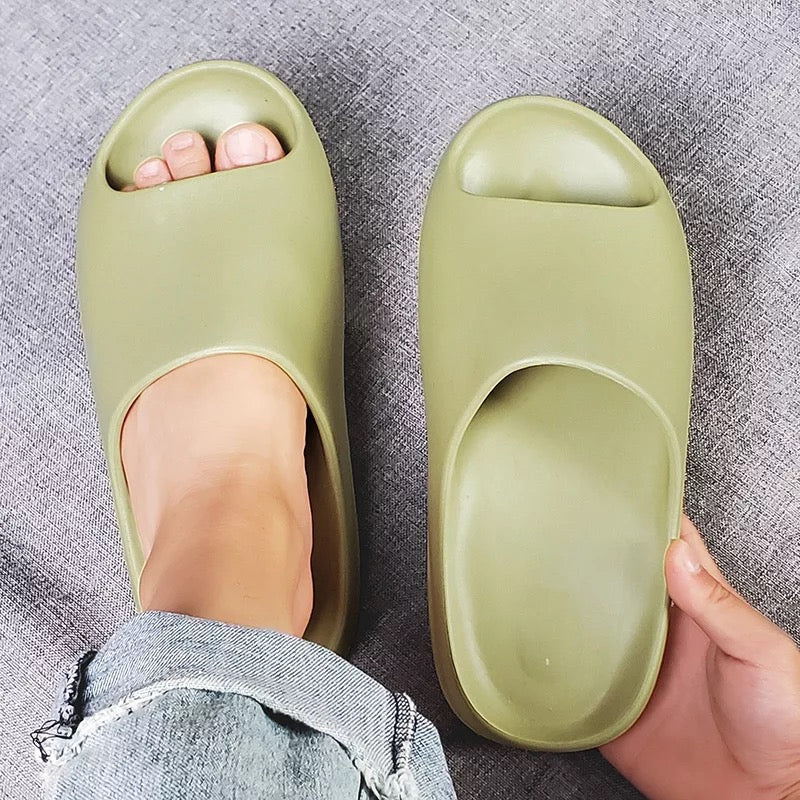 CUBICS Yezy Foam Slides - Resin