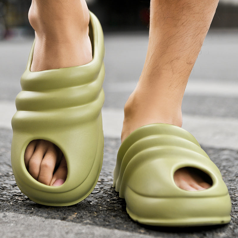 CUBICS Snail Cutout Foam Slides - Resin