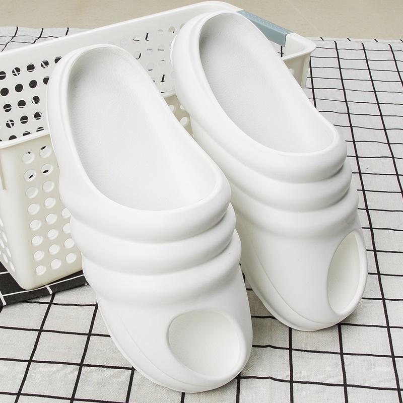 CUBICS Snail Cutout Foam Slides - White
